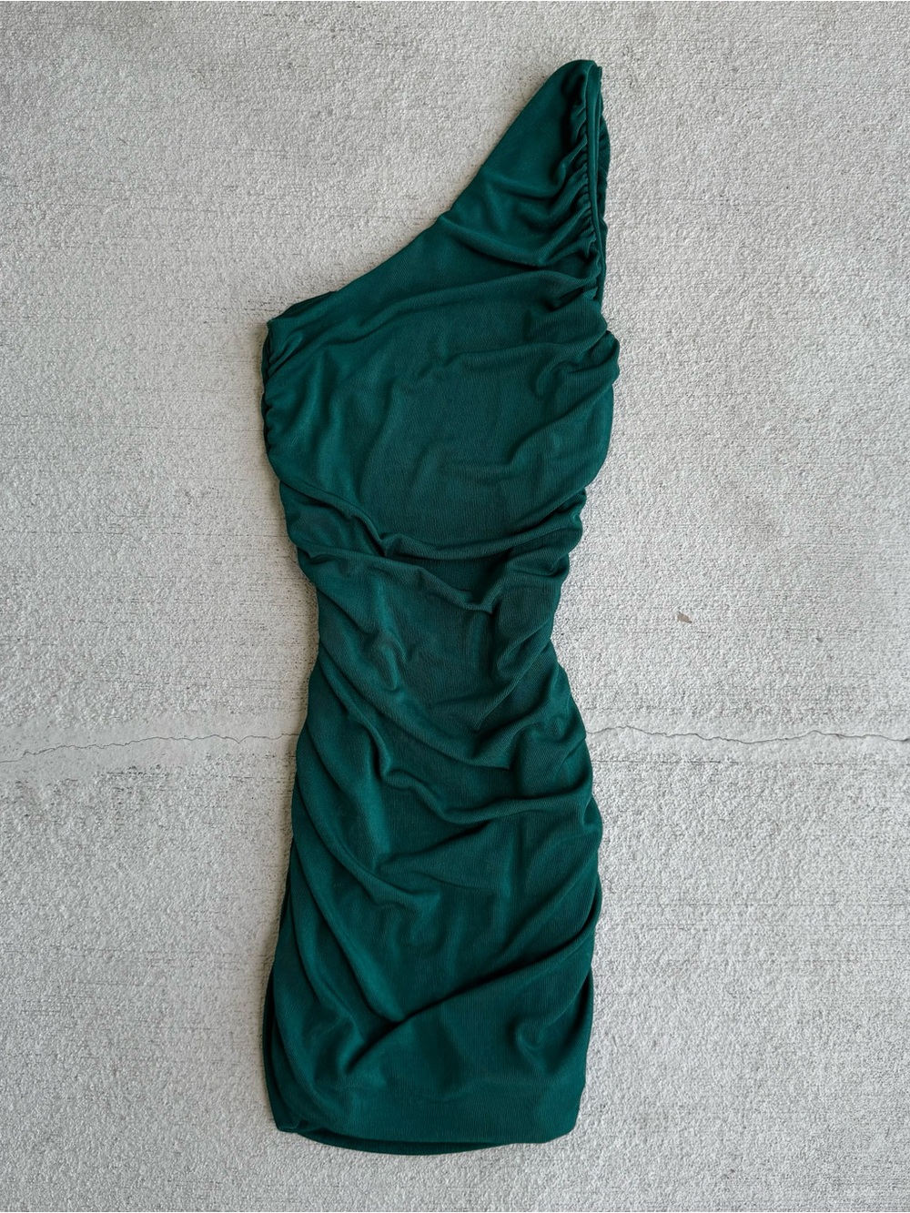 One-Shoulder Emerald Green Ruched Dress
